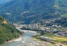 अरुणाचल प्रदेश में नदी के किनारे बना नया टूरिस्ट हब