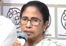 ममता बोलीं- नहीं दूंगी इस्तीफा,सदन में बहुमत की बारी आई तो होंगी बर्खास्त