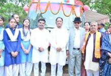 मुख्यमंत्री विष्णु देव साय ने ‘कामयाबी वेन’ को दिखाई हरी झंडी