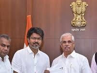तमिलनाडु में 120 विधायकों के साथ विजय बनाएंगे सरकार