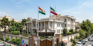 ईरान‑इज़राइल संघर्ष के बीच भारतीय दूतावास ने जारी की यात्रा पर रोक – ‘ईरान में हैं तो निकल जाएँ’