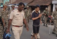 कोलकाता में TMC नेता जहाँगीर खान की नंगे पैर परेड के साथ 4 घंटे की गिरफ्तारी: कट मनी विवाद की नई लहर