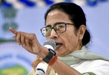 तृणमूल कांग्रेस में बड़ी बगावत! 19 सांसदों ने अलग होने का संकेत, यूसुफ पठान, सायोनी घोष, शताब्दी रॉय का भी नाम